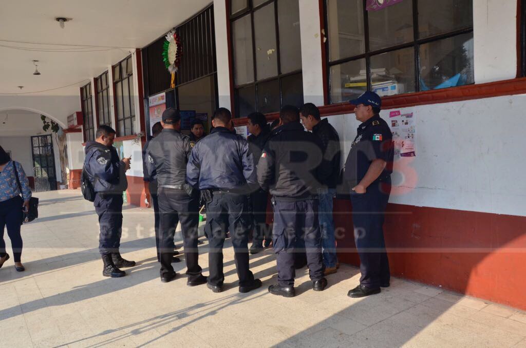 Paran labores policías de Chapultepec