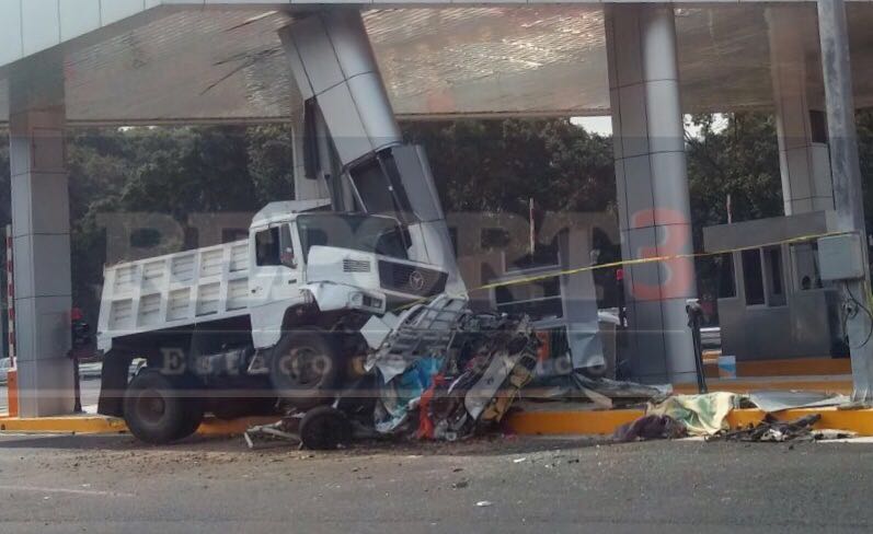 Nuevo accidente en la México Toluca, hay muertos