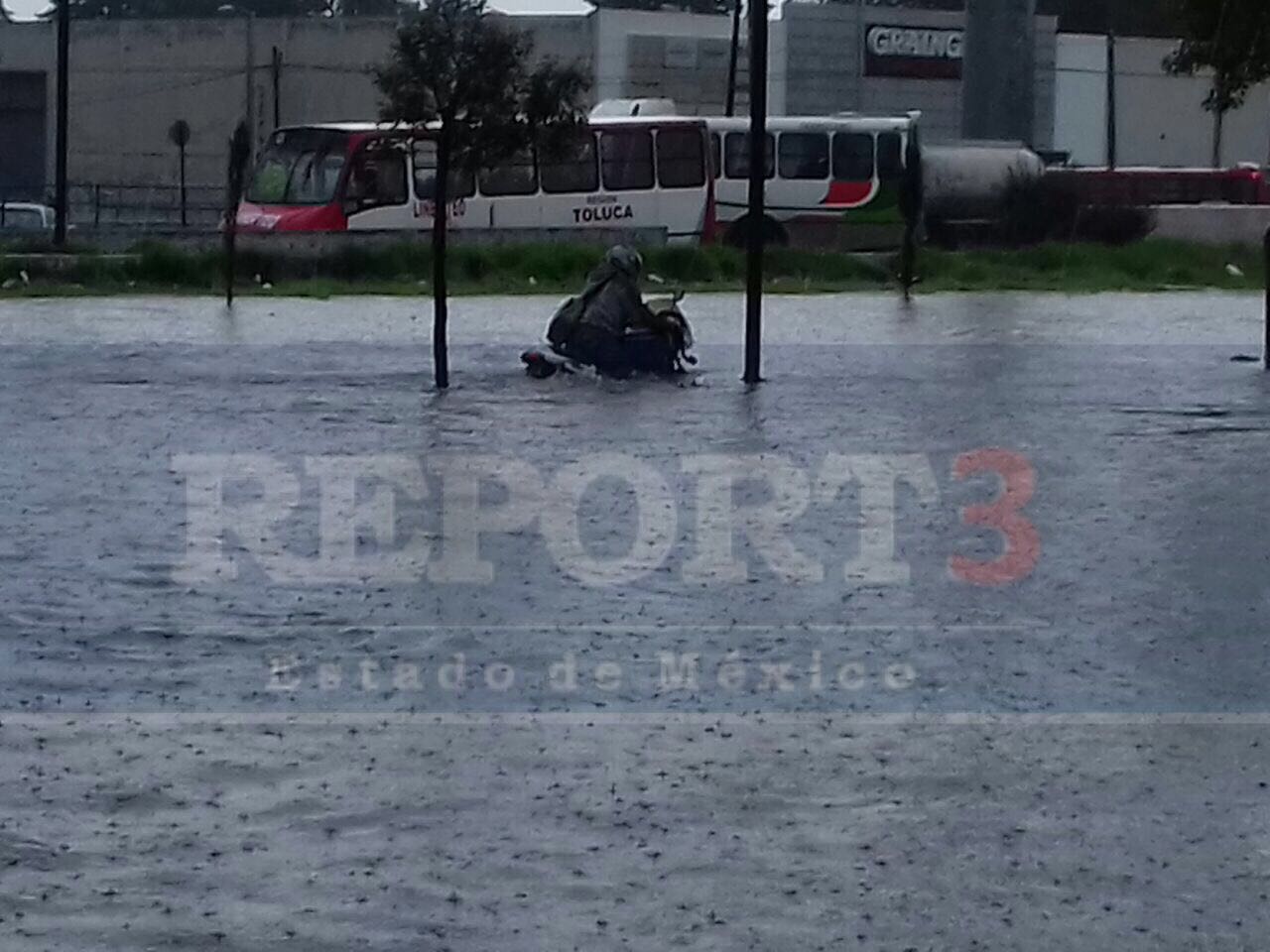 Activa CAEM operativo ante fuertes lluvias en valle de Toluca