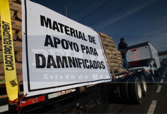 Va caravana mexiquense cargada de material de construcción a Morelos.