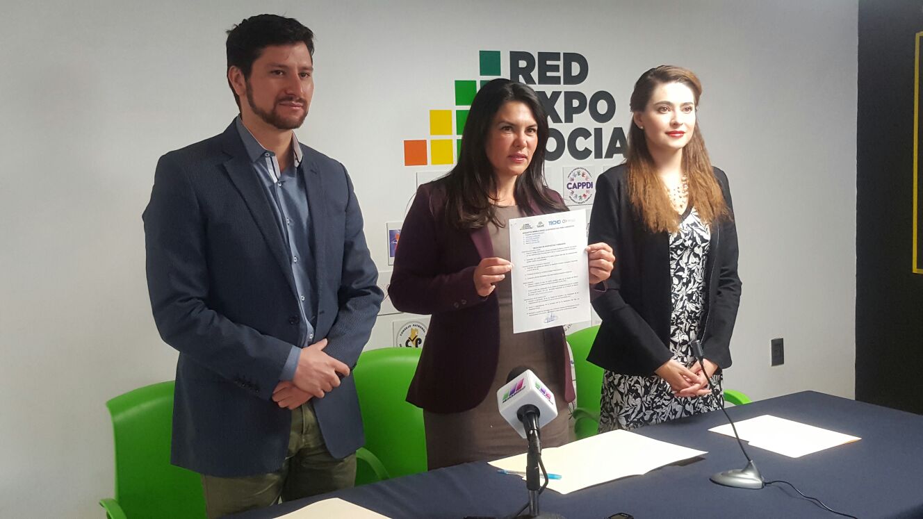 Firma Teresa Castell Decálogo de Organizaciones de la Sociedad Civil; Se Compromete A Conformar Un Gobierno Ciudadano