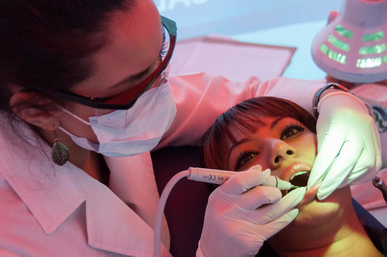 Devuelve sonrisas a más de 40 mil menores el centro de especialidades odontológicas