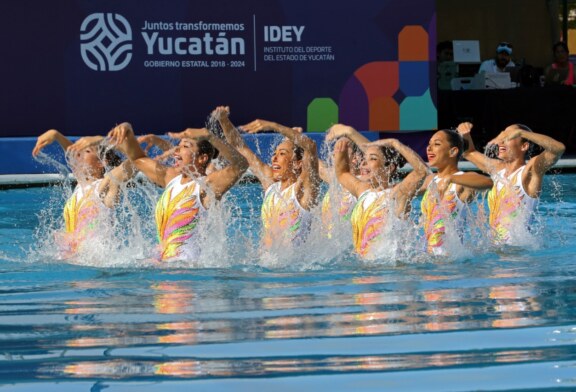 Motivan nadadoras artísticas mexiquenses a competidoras de olimpiada nacional y nacional juvenil