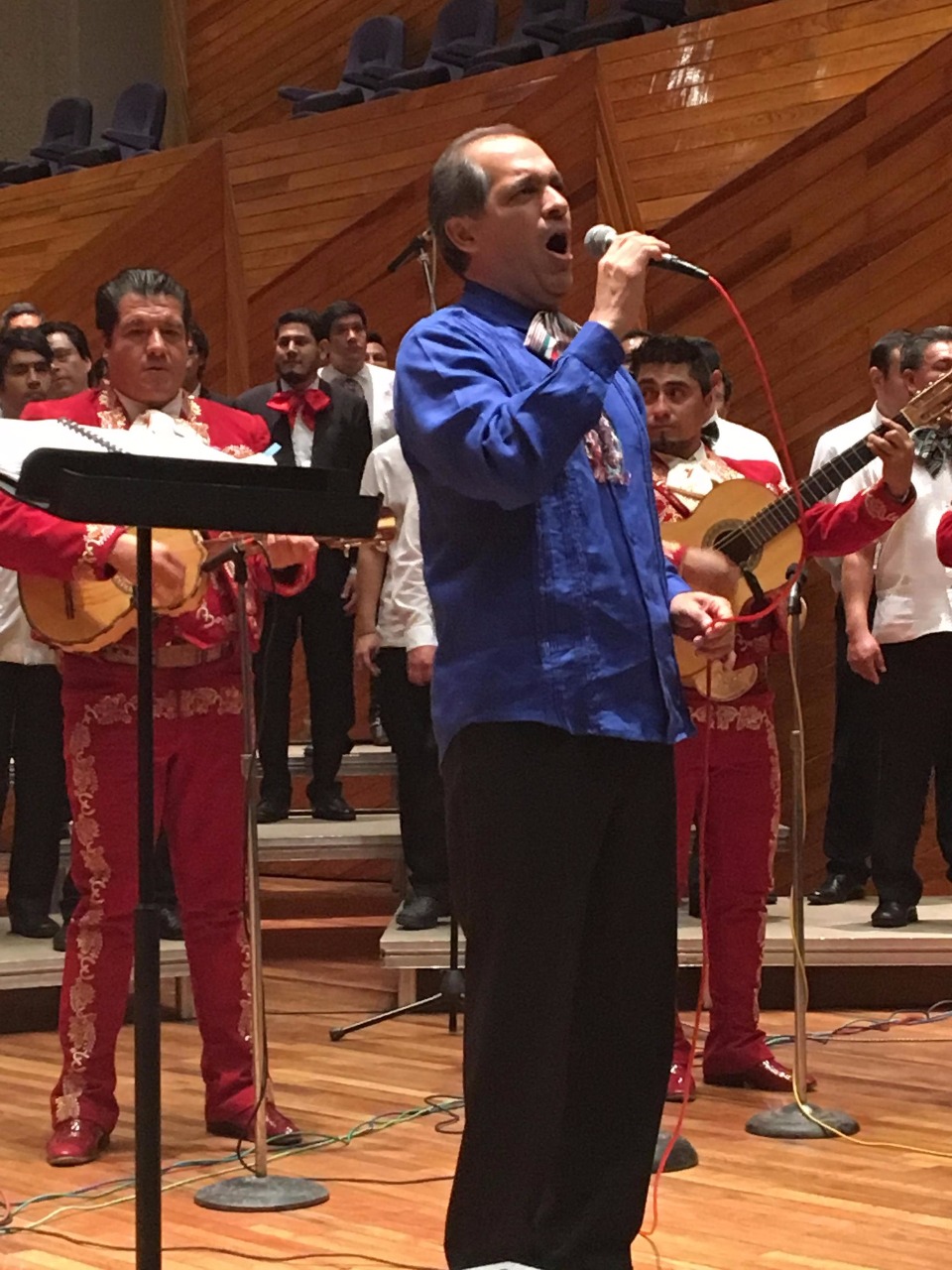 Presenta coro polifónico colorido concierto de música mexicana en la sala “Felipe Villanueva”