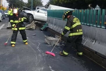 Realizan Bomberos de Toluca servicio preventivo contra incendio en Paseo Tollocan