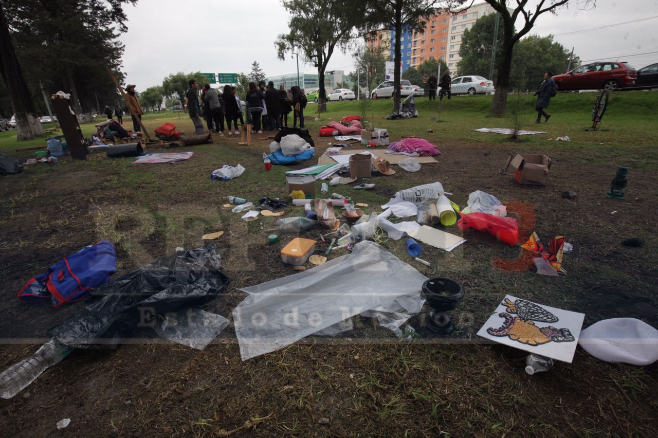 Agreden a uno de los colectivos que aun permanecía en el campamento del Tollocan.